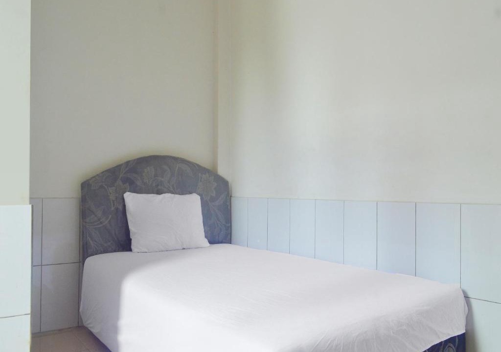 Balikpapan Hotel | SPOT ON 91623 Pj Guest House Syariah