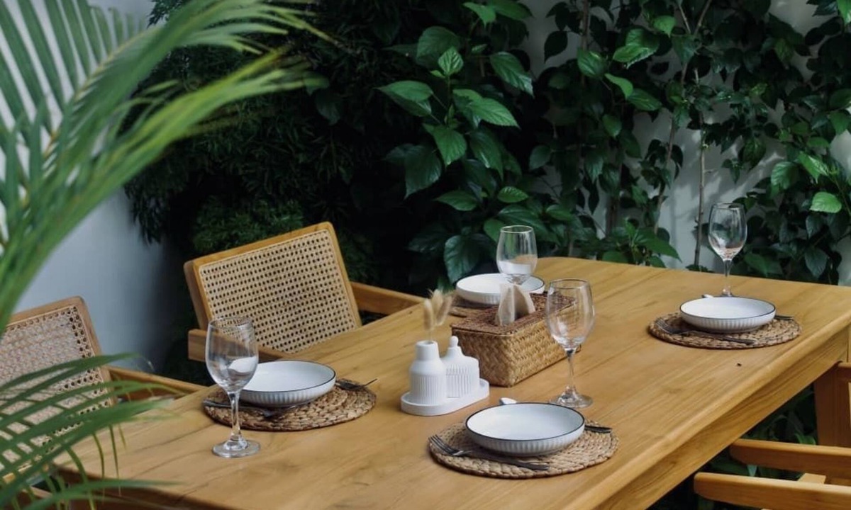 Umalas Cottage | Strategically located near Canggu, Seminyak, and various public facilities.