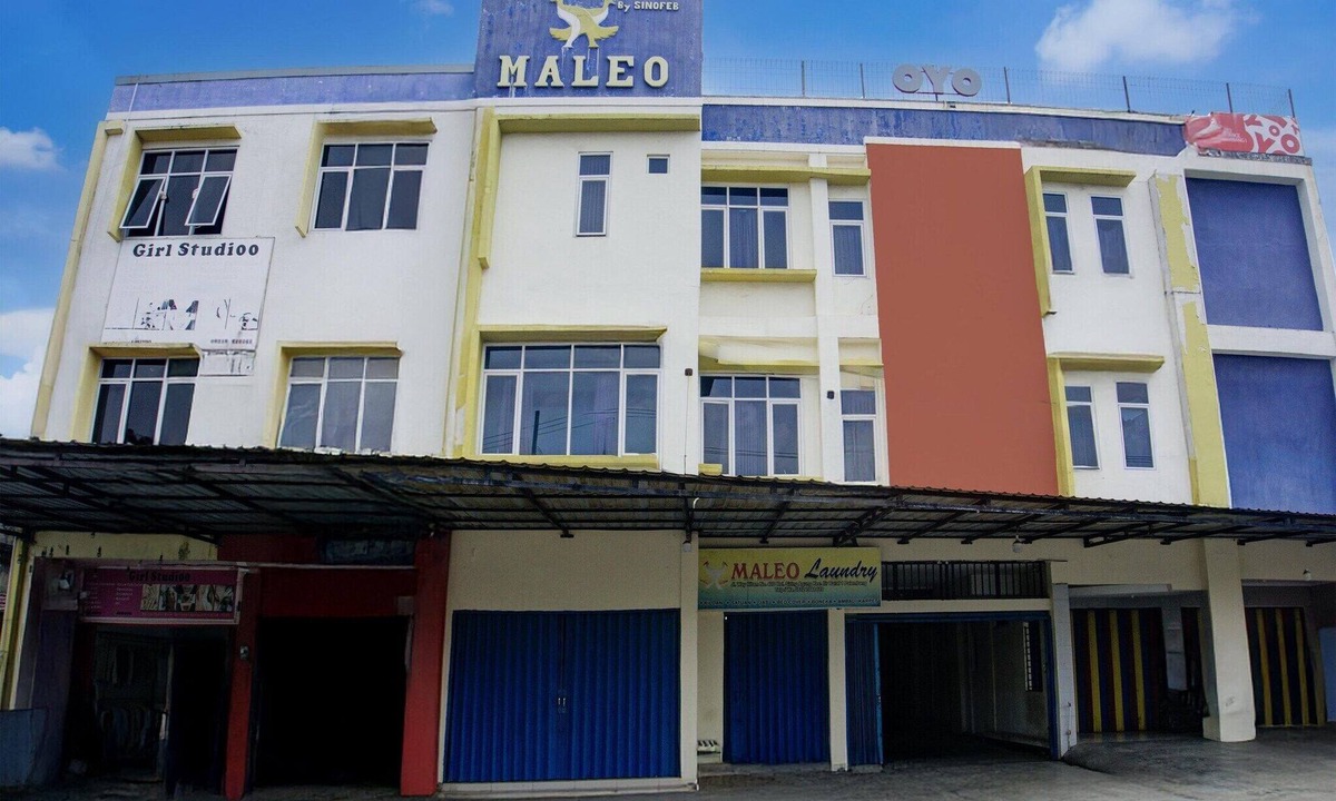Palembang House | Stylish DBL Suite Escape W/Free WiFi and Parking