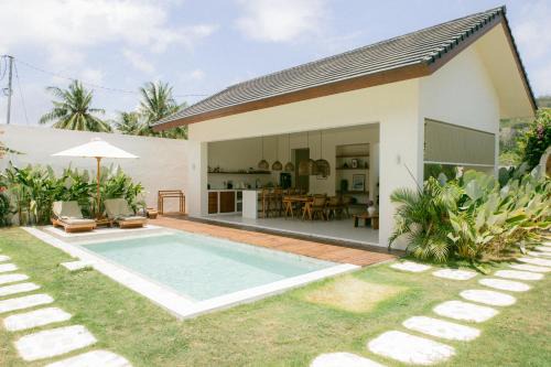 Kuta Villa | Summer Promo - 2 BR villa, big pool & garden