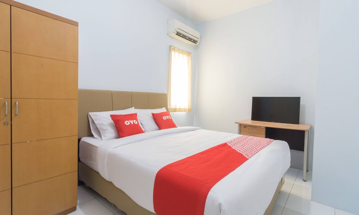 Binong Hotel | Super OYO 2110 Rotterdam Guest House