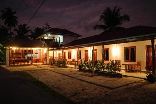 Sipura Island House | Suzi Beach House Mentawai