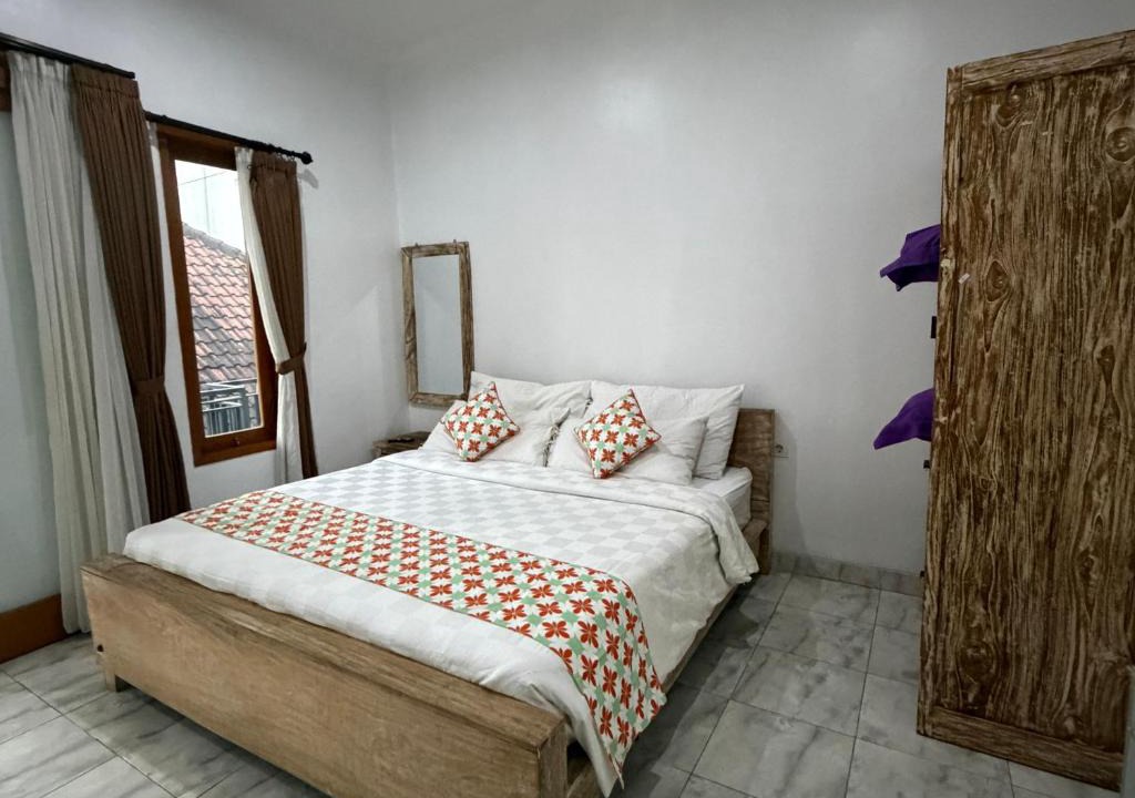 Dyanapura House | Taman Magendre Homestay