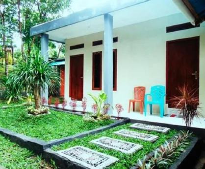 Bitung House | Tangkoko Macaca
