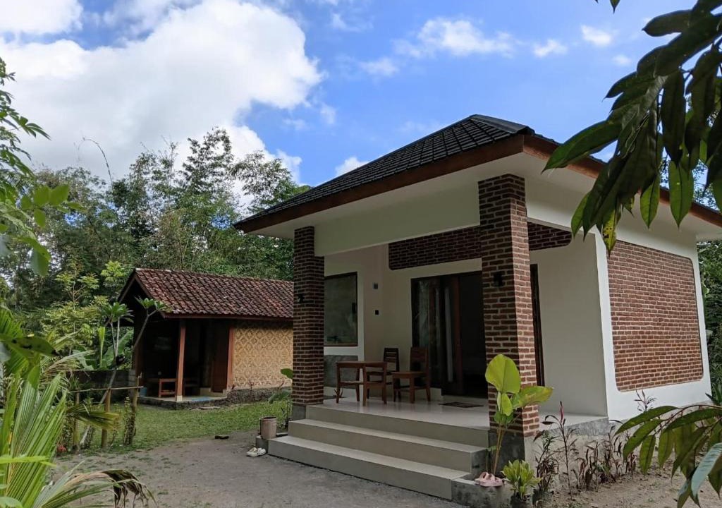 Kecamatan Montong Gading House | Tereng Wilis Jungle Inn