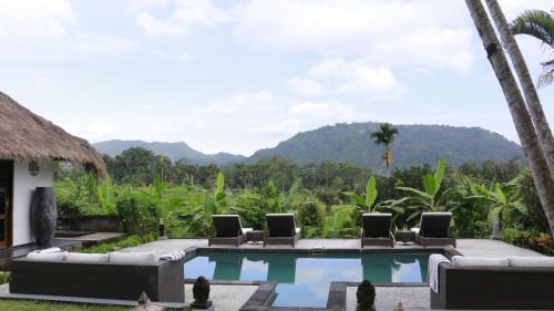 Sidemen Villa | The Kubu Authentic Quite Place with Nice View