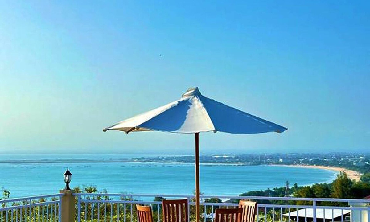 Bukit Hotel | The Pandan Sari Hotel