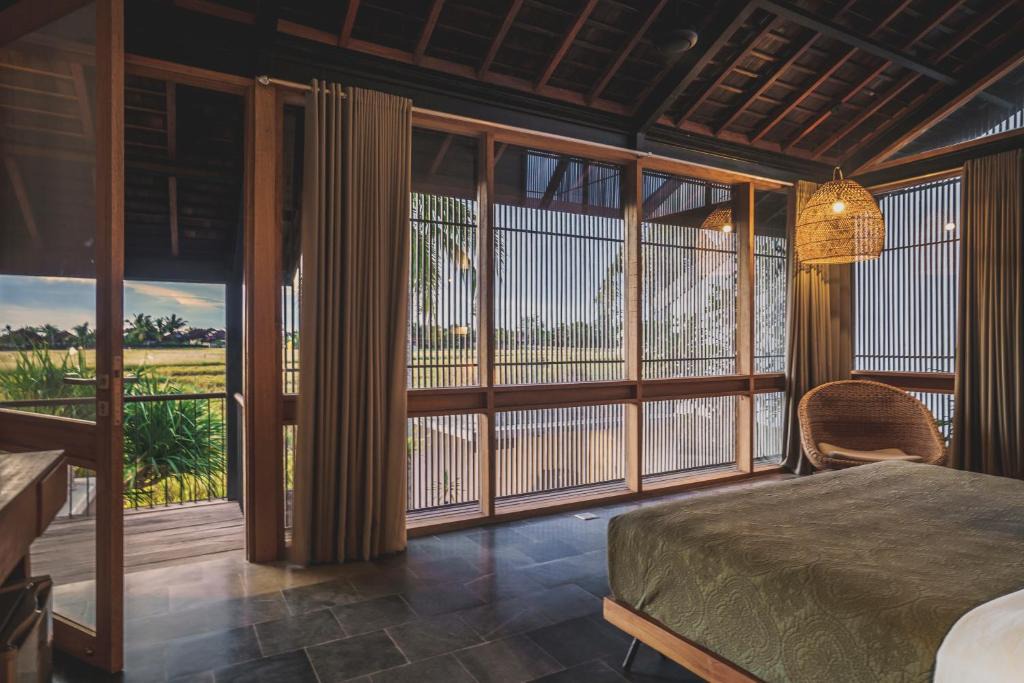 Beraban Hotel | The Saren