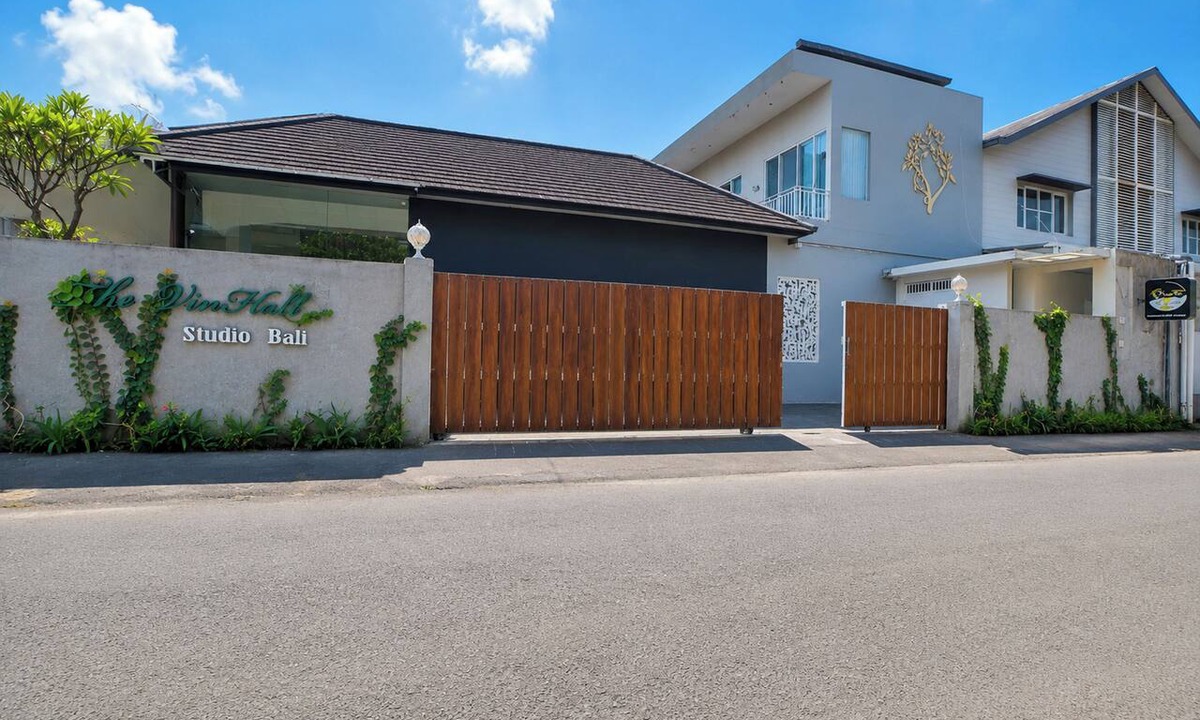 Renon Hotel | Townhouse Oak The Vinhill Studio