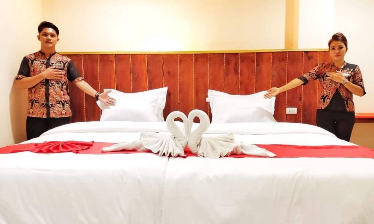 Kota Gunungsitoli Hotel | Tundreheni Hill Hotel and Restaurant
