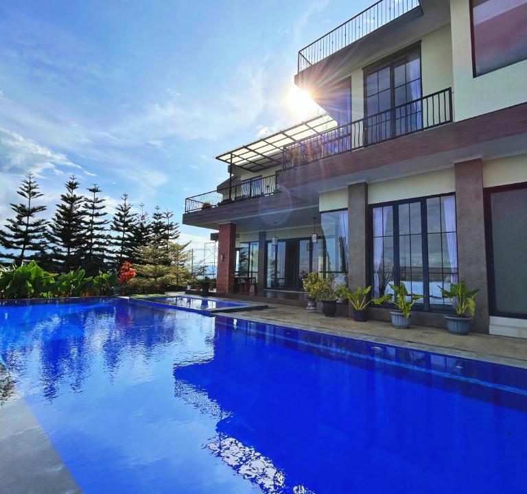 Batu House | Twinpine villa