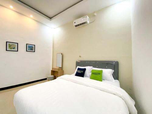 Prigen House | Urbanview Bangsal Mojokerto
