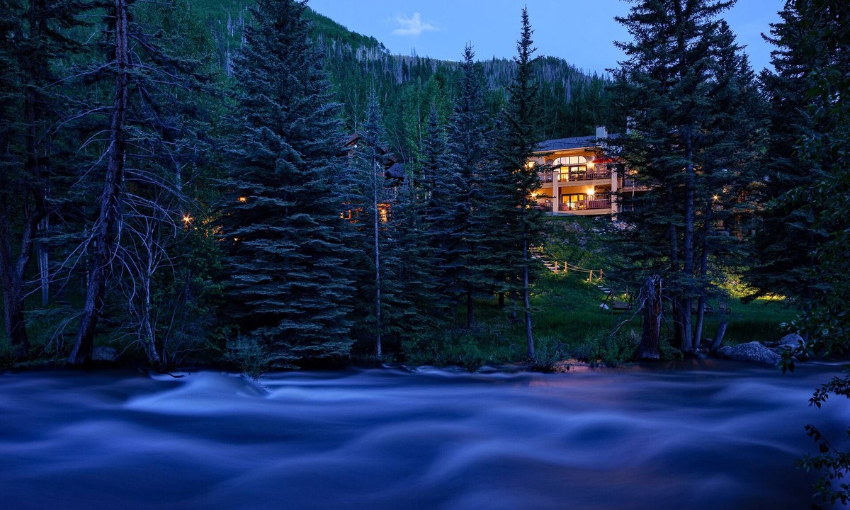 Vail House | VAIL CASCADE/ON RIVER/7BEDRMS/SLEEPS up to 16, MULTI FAMILIES WALK TO CHAIR 20