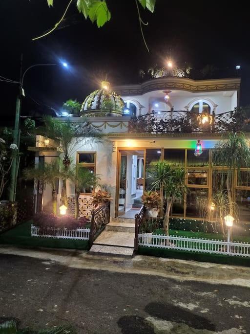 Bogor Selatan Villa | Villa Aviah BNR