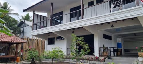 Senggigi Apartment | Villa Casablanca