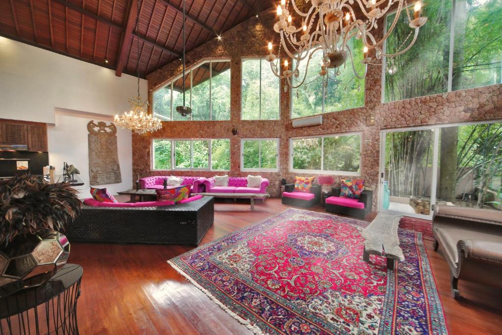 Senggigi Villa | Villa Jeannie