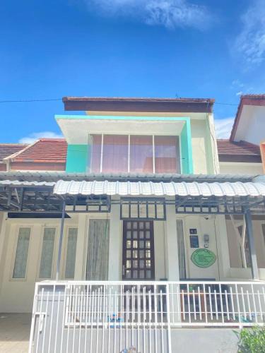 Oro Oro Ombo Villa | Villa Pondok Ima