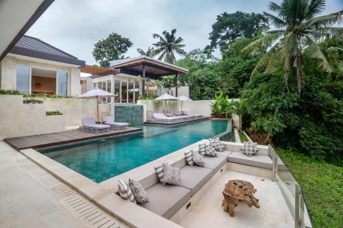 Pengosekan Villa | Villa White Lotus by BaliSuperHost