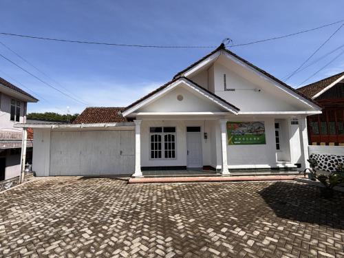 Kertek House | Wintamara Homestay
