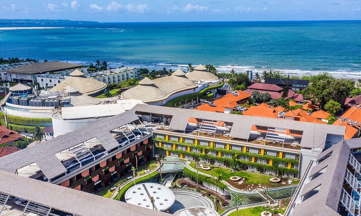 Downtown Kuta Hotel | YELLO Hotel Kuta Beachwalk Bali