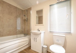2 bedroom accommodation in Carnforth in Carnforth