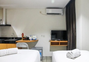 Cozy Studio Room Bintaro Icon Apartment By Travelio