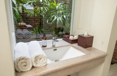 Kesiman Villa | 1BR Suite pool in Sanur