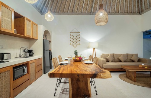 Seminyak Villa | 1BR Villa Izia Cozy Tropical Retreat with Private Pool Near Seminyak Beach