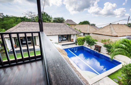 Jimbaran Bay Villa | 3 Bedroom FAMILY VILLA 10min walk from Jimbaran beach
