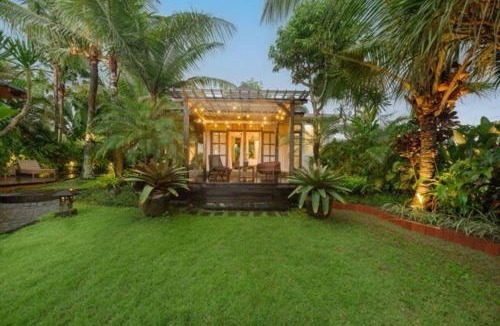 Cepaka Villa | 3BR Kangin Lane - A Queenslander Gem