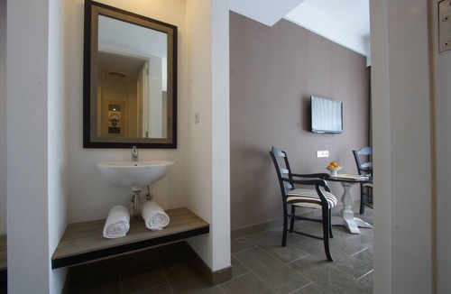 Sunset Road Hotel | 7 Bidadari Boutique Hotel