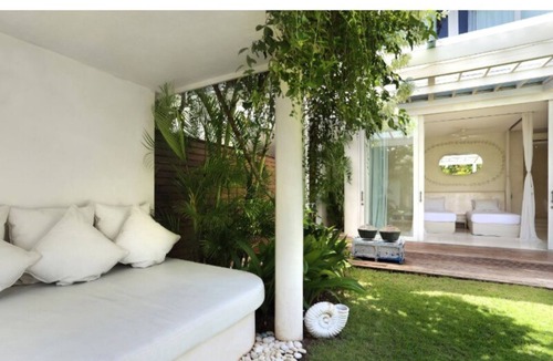Berawa Villa | 8BR Villa Seminyak 122