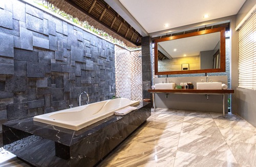 Jimbaran Bay Hotel | Abi Bali Resort Villas & Spa