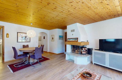 Bever Apartment | Abitaziun Bernina 3 in Bever: Ground-Floor Alpine Apartment with Views