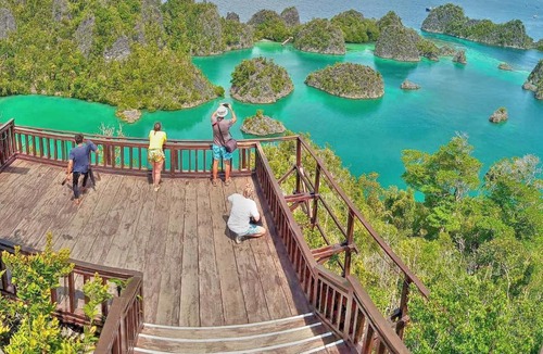 Manyaifun Other | Abner raja ampat traveling