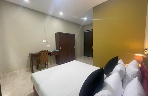 Kecamatan Sakra Hotel | Aislah Edotel Lombok