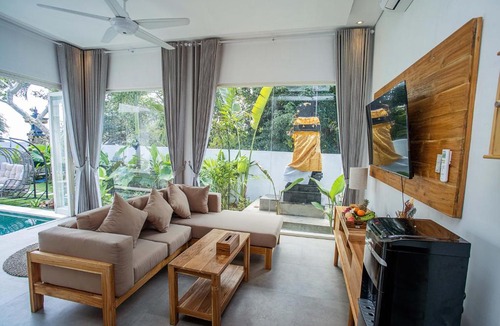 Ceningan Island Villa | Alas Villa - Tropical 3 BR Peaceful Escape