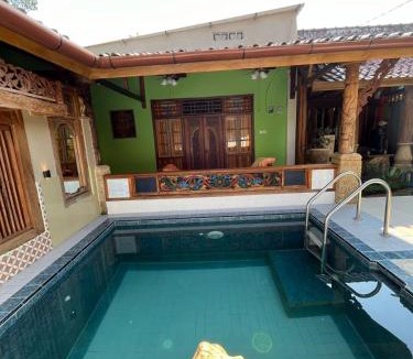 Senggigi Villa | Amelia Villa