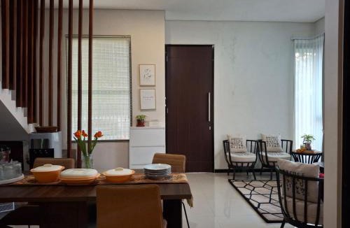 Ngaglik Villa | Anagata House-villa 3BR at C8 Grand Kusuma Hill