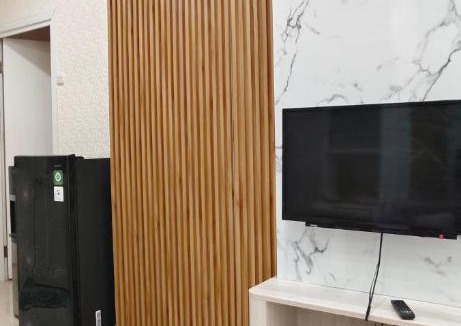 Rawasari Apartment | Apartement Green Pramuka Square suite Room