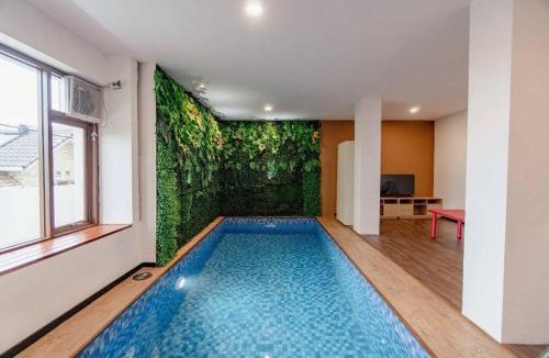 Oro Oro Ombo Villa | Asri Panderman Villa J-1