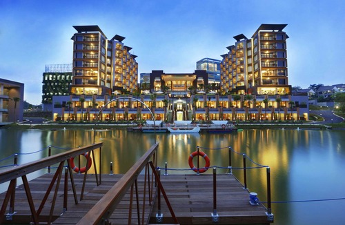 Sentul City Hotel | Aston Sentul Lake Resort & Conference Center