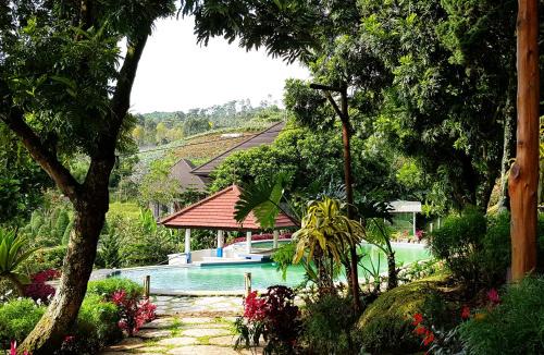 Parongpong Resort | Bamboo Village by Villa