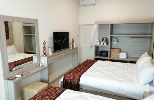 Jatinegara Apartment | BAYT AL HIKMA is a perfect place to stay during a layover between two flights or to explore Jakarta