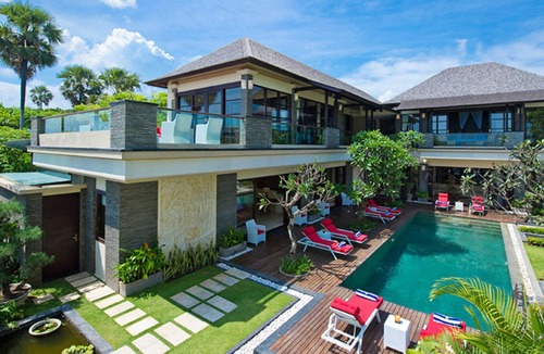 Seminyak Villa | Beachfront Bliss Awaits You – Bali Villa 1076
