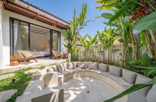 Penestanan Villa | Berapi by EVDEkimi - Lush Garden Villa with Pool & Outdoor Lounge