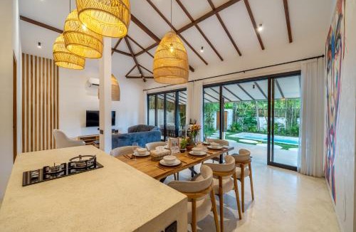 Penestanan Villa | Berapi by EVDEkimi - Lush Garden Villa with Pool & Outdoor Lounge
