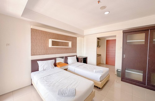 Siwalankerto Apartment | Best Price And Comfortable Living Studio At High Point Serviced Apartment