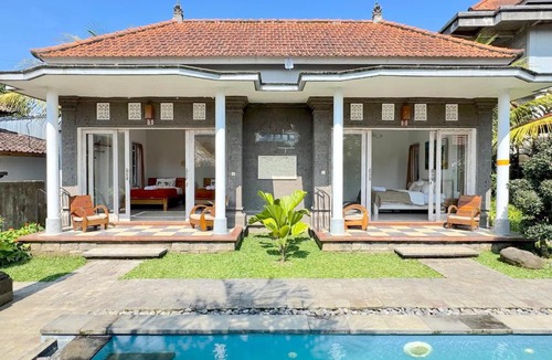 Kutuh Kaja Villa | Big Villa with 4 Bedrooms and Private Pool in Ubud