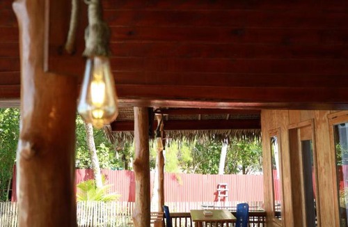 Katiet Hotel | Buggei Surfcamp Mentawai